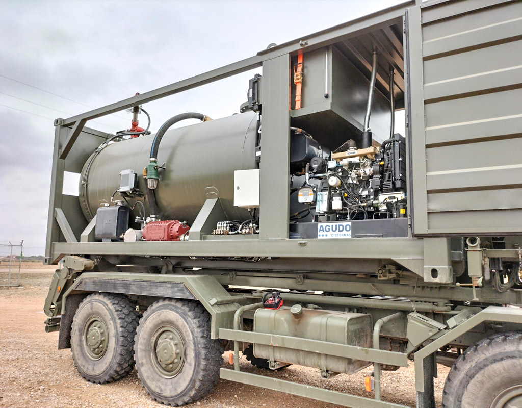 equipo-descontaminacion-quimica-grandes-superficies-2 Cisterna gancho multilift 14.000 litros Rinacon Gestión