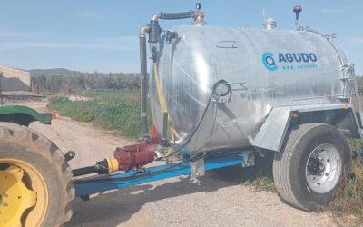 Entrega de Equipo: Cisterna de 4.000 litros con aplicador