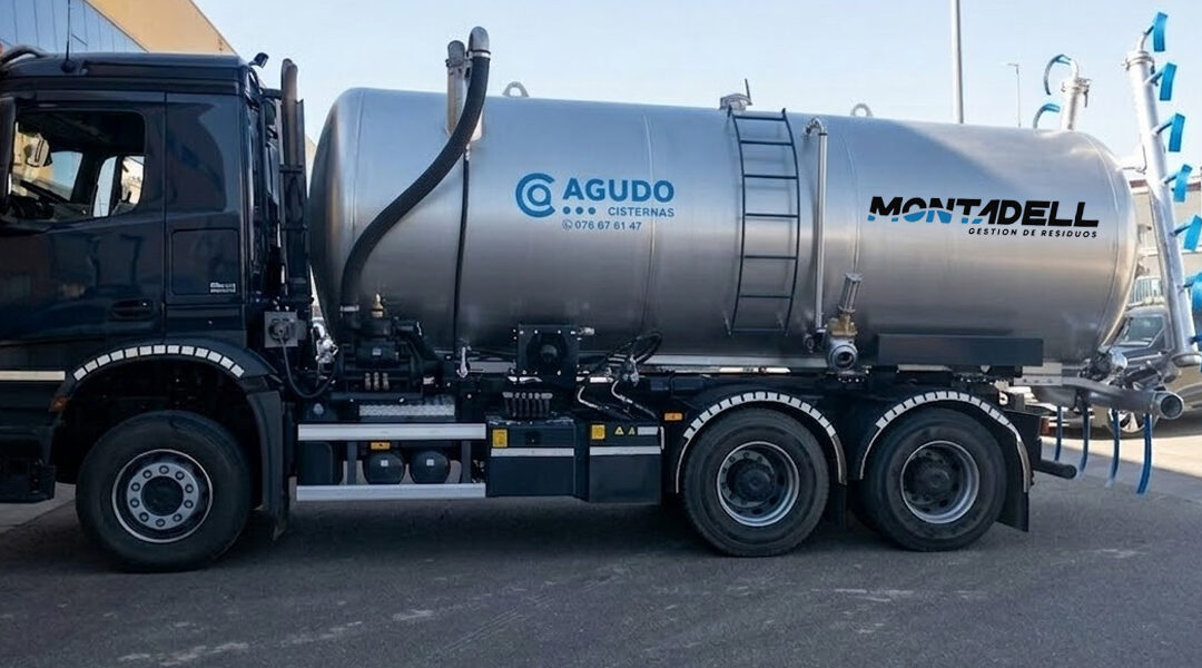 Entrega de Equipo: Cisterna de 18.000 litros sobre camión multicambio con aplicador de 6 metros, cliente Montadell